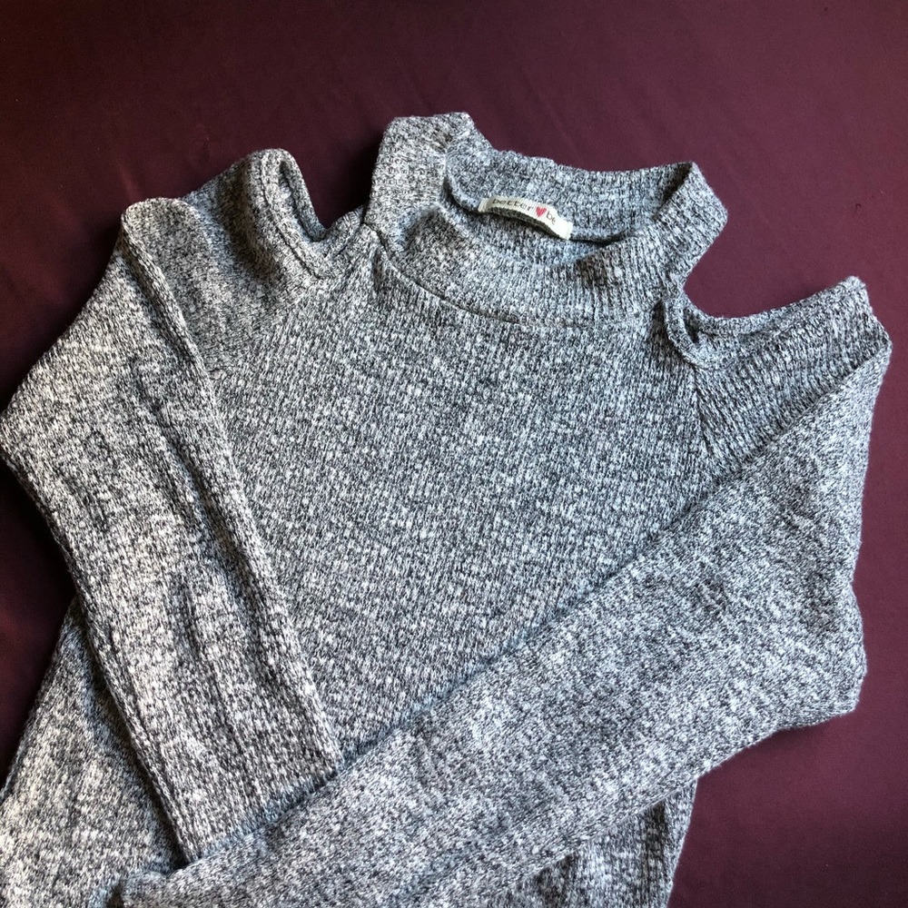 Peekabo top